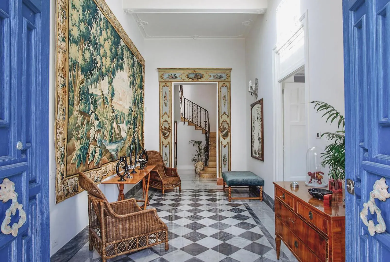 Egyptian Villa With Pool And Direct Access To The Sea Carini